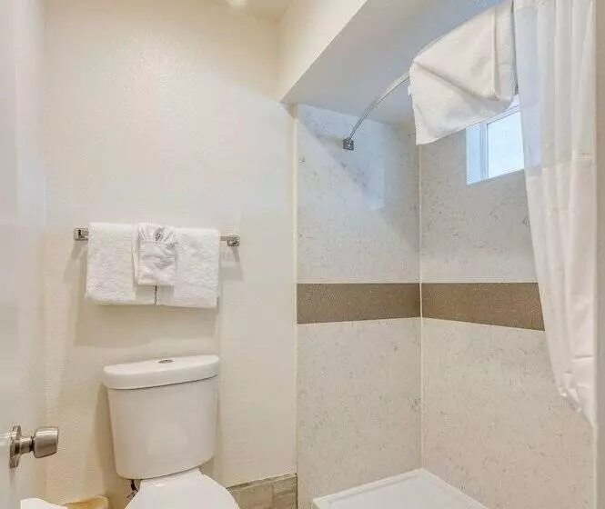 בית מלון כפרי Vagabond Inn San Luis Obispo