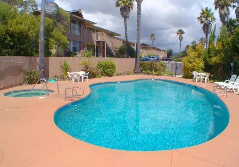 בית מלון כפרי Vagabond Inn San Luis Obispo