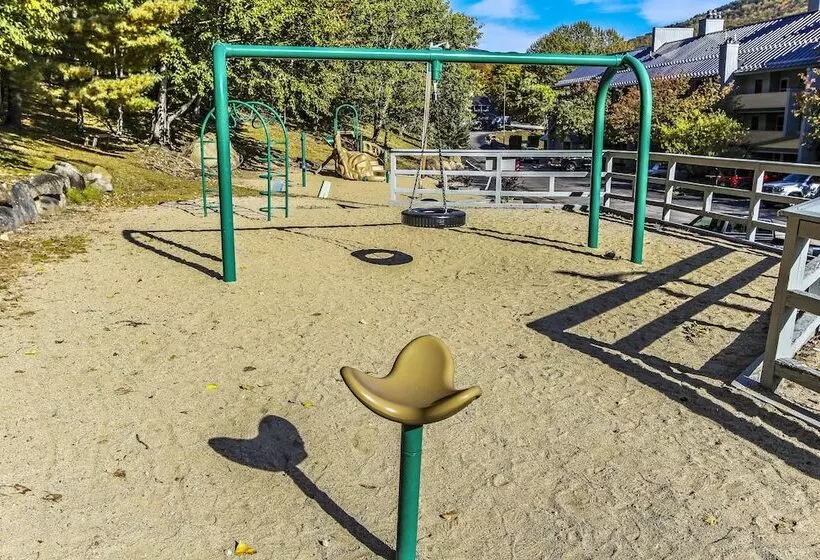 Szálloda The Village Of Loon Mountain