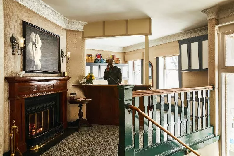 Отель White Swan Inn