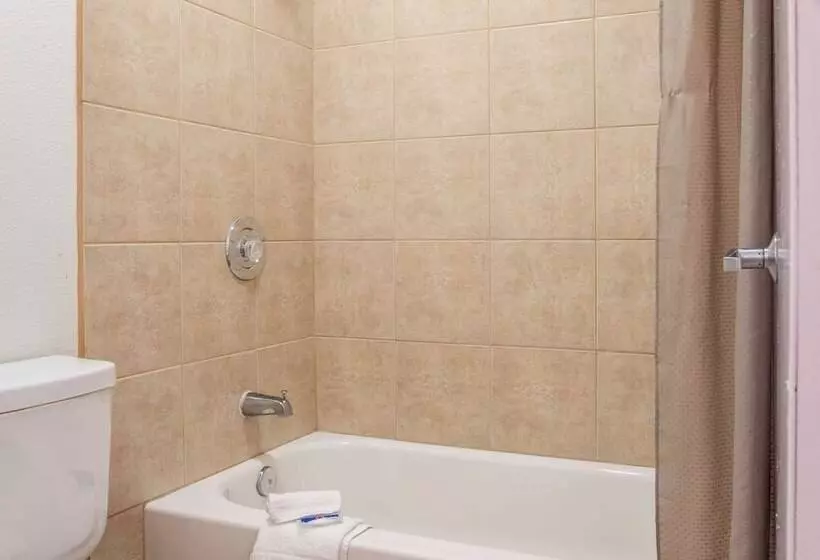 Motel 6mesquite, Tx  Rodeo  Convention Ctr