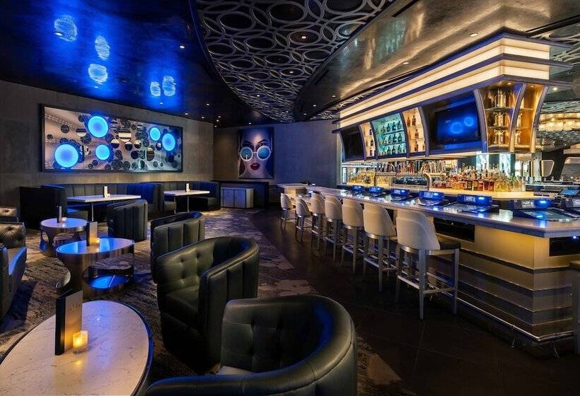 منتجع The Strat Hotel, Casino & Tower