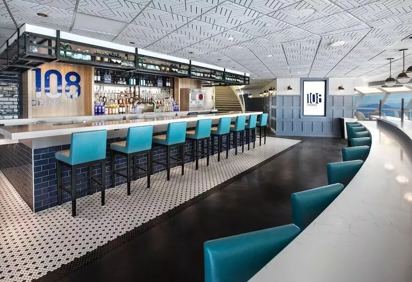 리조트 The Strat Hotel, Casino & Tower