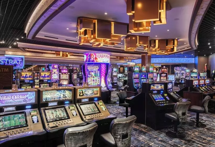 리조트 The Strat Hotel, Casino & Tower