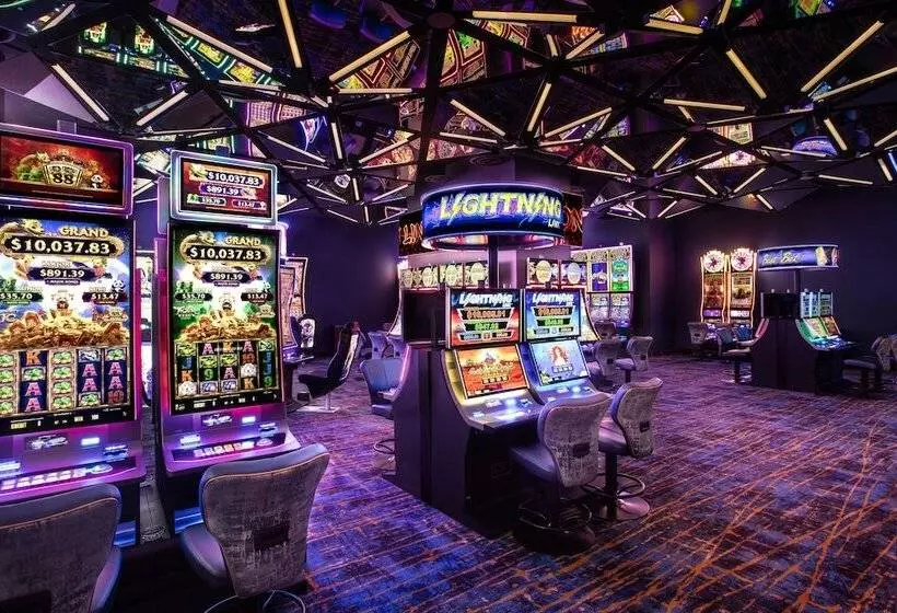 리조트 The Strat Hotel, Casino & Tower