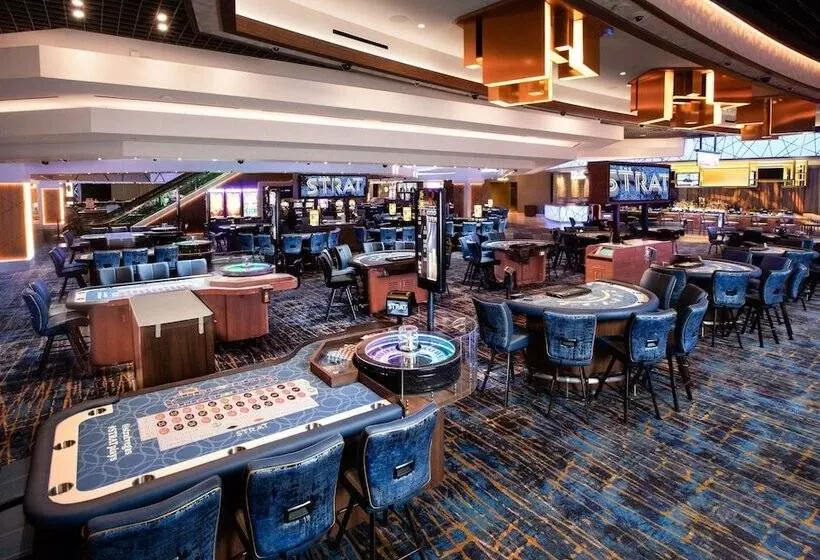 리조트 The Strat Hotel, Casino & Tower