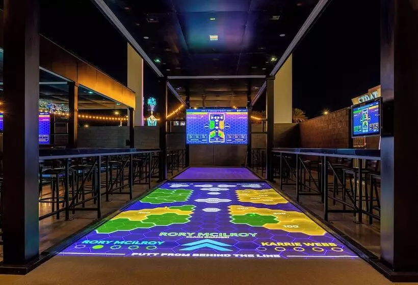 리조트 The Strat Hotel, Casino & Tower