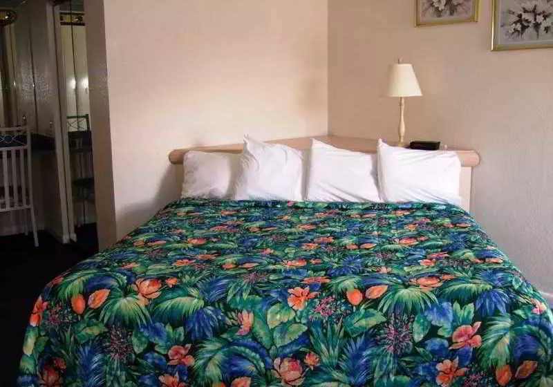 The Seasons Resort Hotel