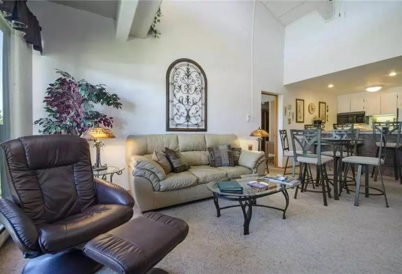 The West Condominiums By Steamboat Resorts