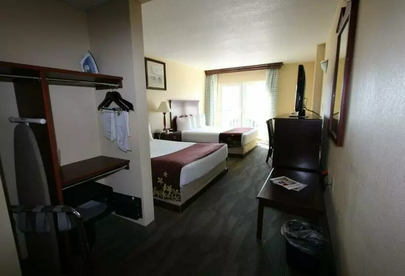 Gold Leaf Hotel Of Dewey