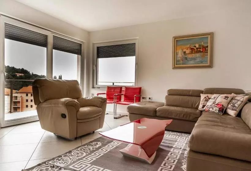 Heart Of Strunjan Apartments Al