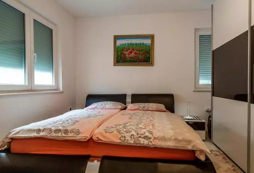 Heart Of Strunjan Apartments Al