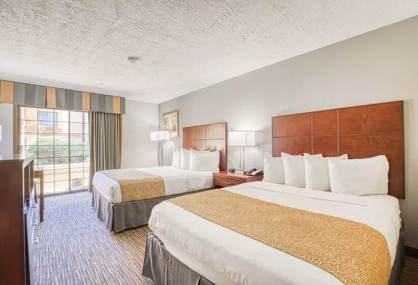 فندق Best Western Green Valley Inn