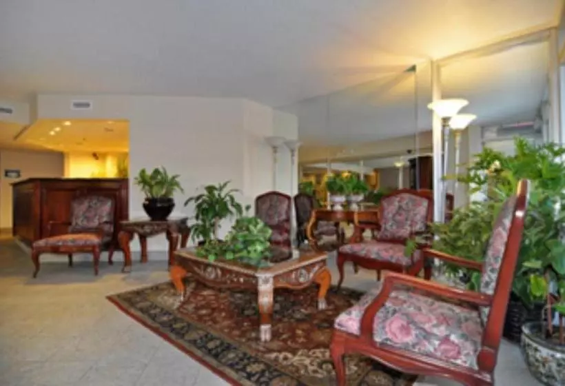 Gold Leaf Hotel Of Dewey