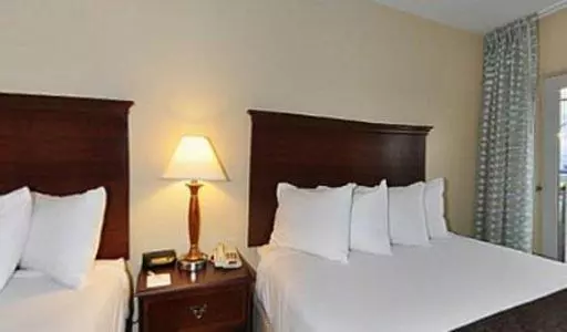 Gold Leaf Hotel Of Dewey