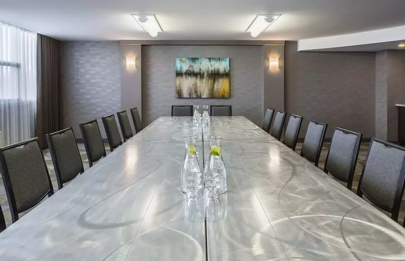 ホテル Holiday Inn Winnipeg South, An Ihg