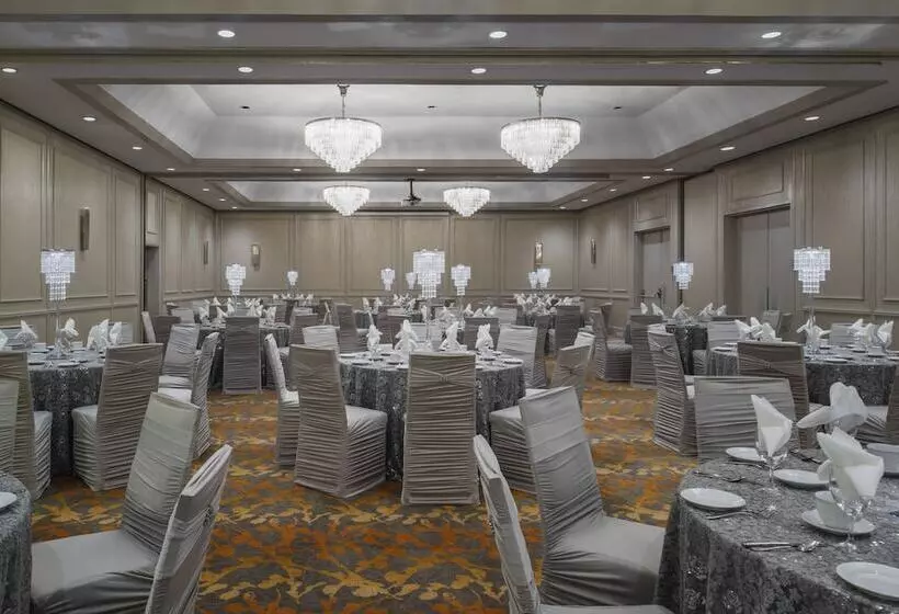 ホテル Holiday Inn Winnipeg South, An Ihg