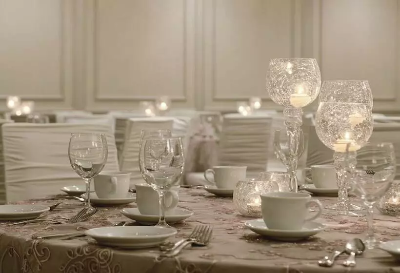 ホテル Holiday Inn Winnipeg South, An Ihg