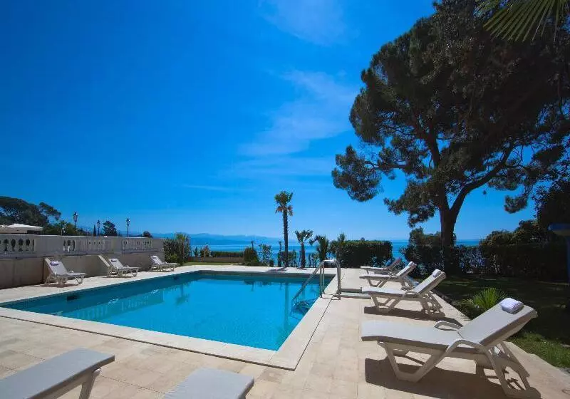 هتل Kvarner  Liburnia