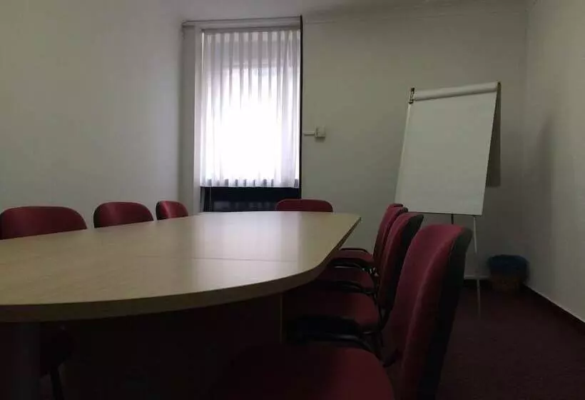 בית מלון כפרי Laguna Zagreb