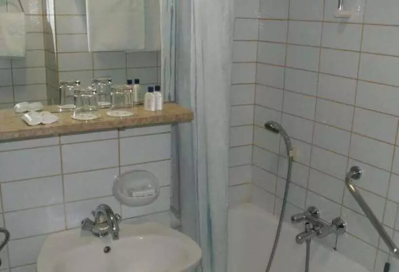 בית מלון כפרי Laguna Zagreb