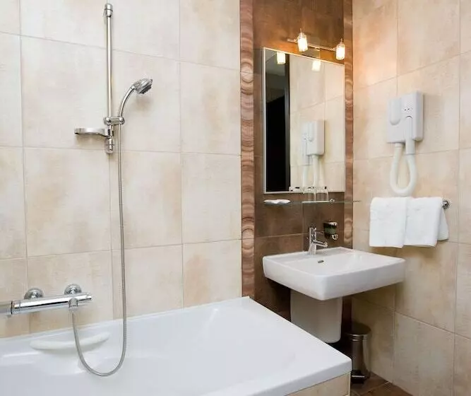 בית מלון כפרי Laguna Zagreb