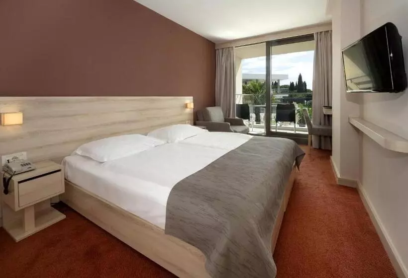 هتل Materada Plava Laguna