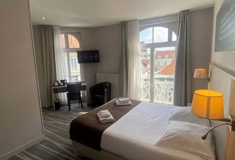 هتل Villa Des 2 Caps