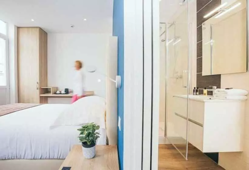 هتل Villa Des 2 Caps