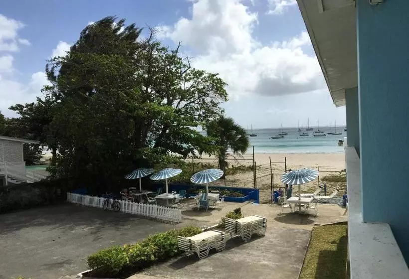 Nautilus Beach Apartments