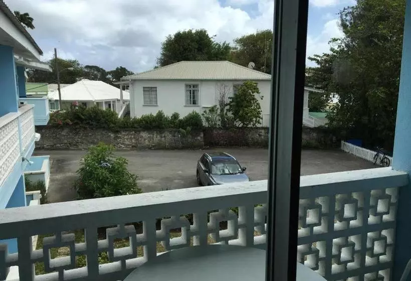 Nautilus Beach Apartments