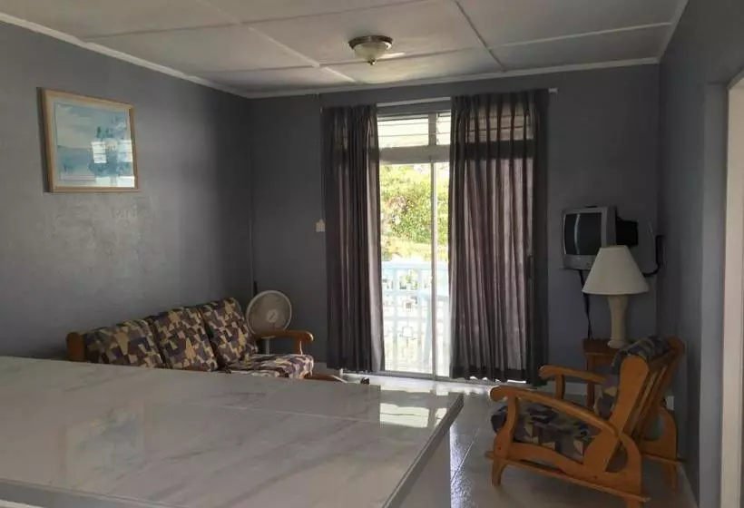 Nautilus Beach Apartments