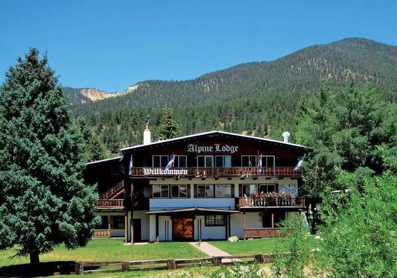 בית מלון כפרי Alpine Lodge Red River