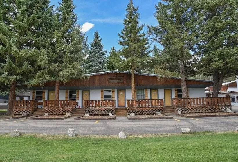 בית מלון כפרי Alpine Lodge Red River