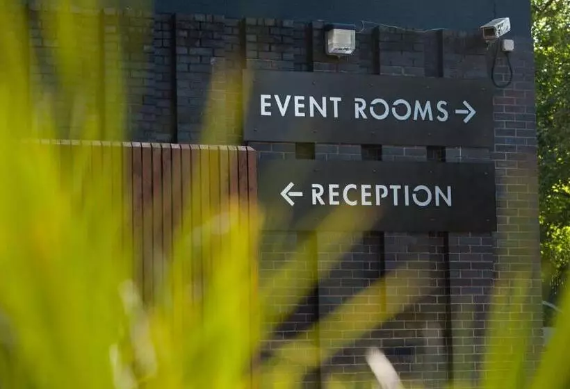 Glasgow West Hotel By Compass Hospitality