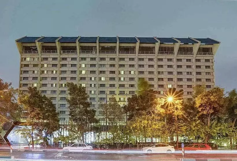 هتل Laleh International