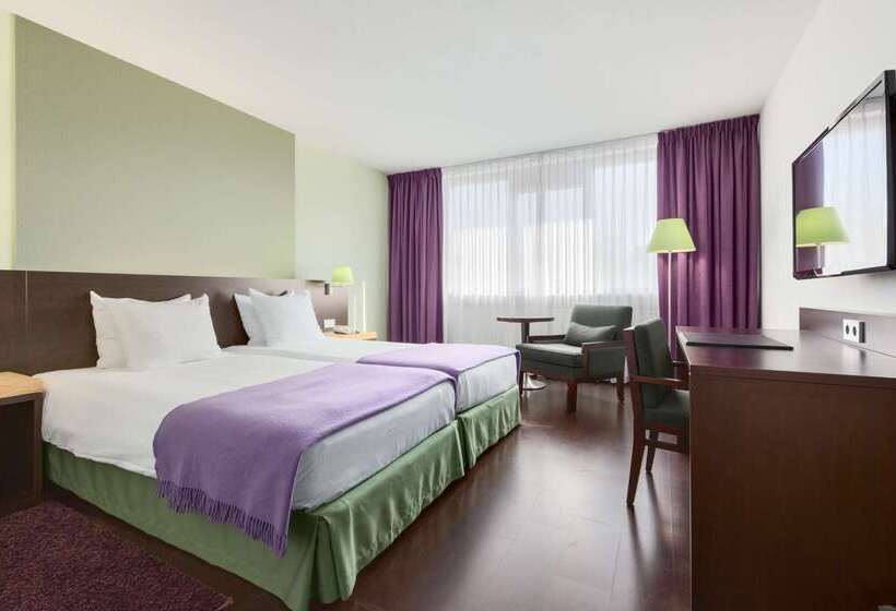 Hotelli NH Maastricht