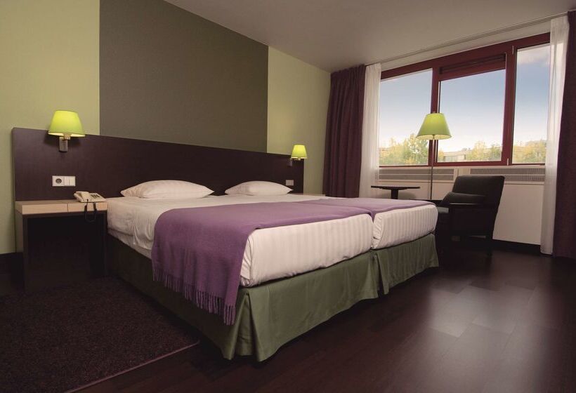 Hotelli NH Maastricht