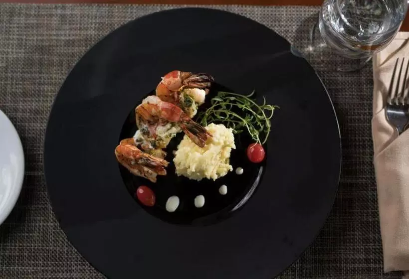 酒店 Pegasus Reef   A Beach Resort In Colombo