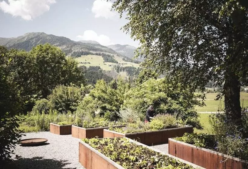 ホテル Strasserwirt   Ansitz Zu Tirol