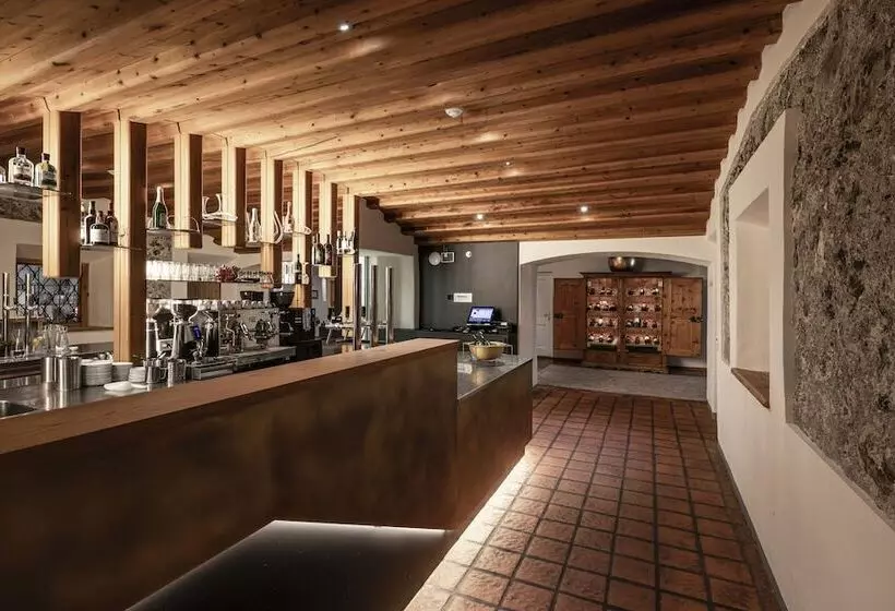 ホテル Strasserwirt   Ansitz Zu Tirol