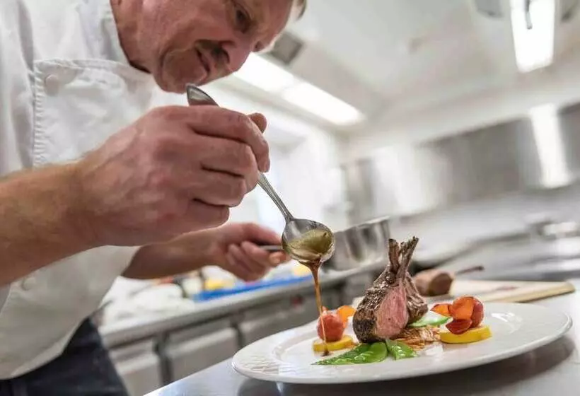 ホテル Strasserwirt   Ansitz Zu Tirol