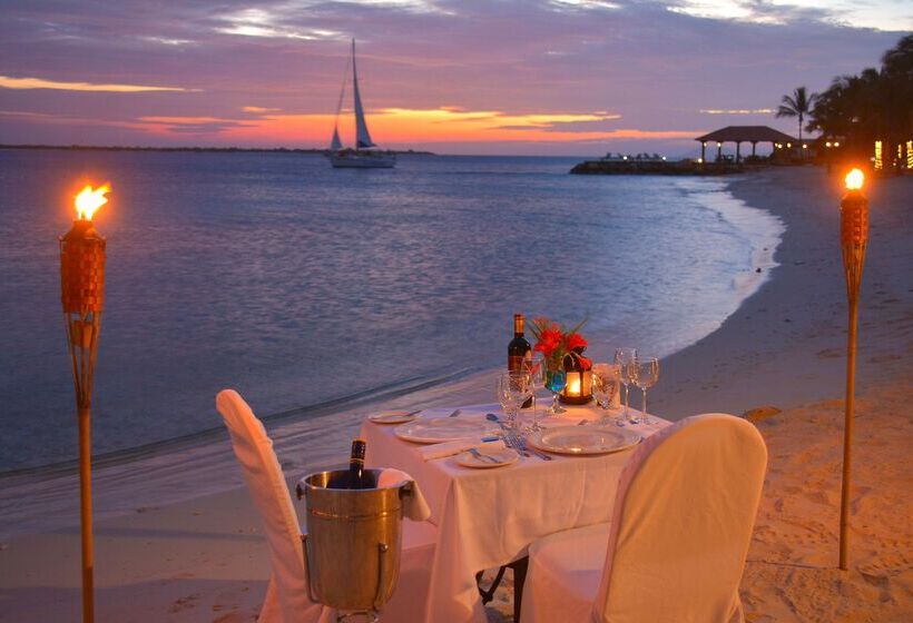 渡假胜地  Harbour Village Beach Club