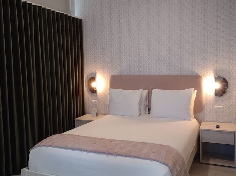 مسافرخانه Trópica Beach