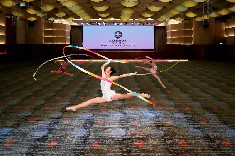 هتل B P International