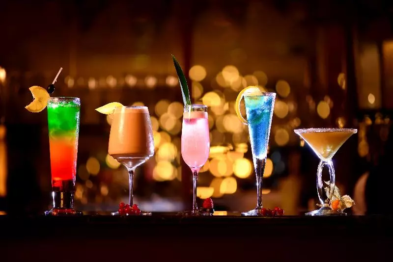 هتل B P International