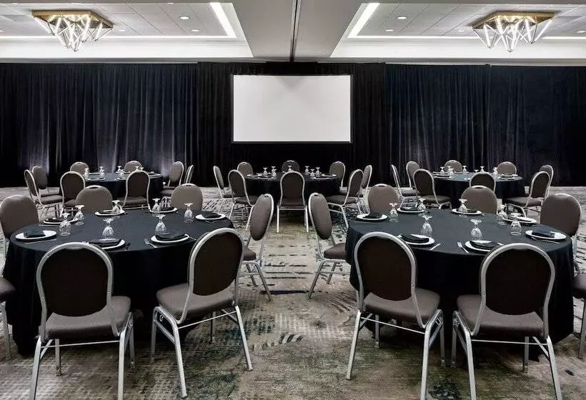 Hotel Detroit Metro Airport Marriott