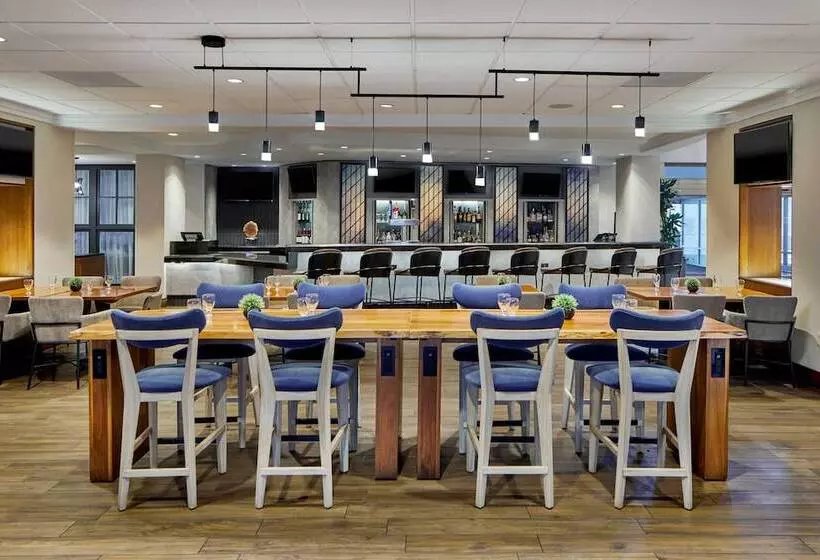 Hotel Detroit Metro Airport Marriott