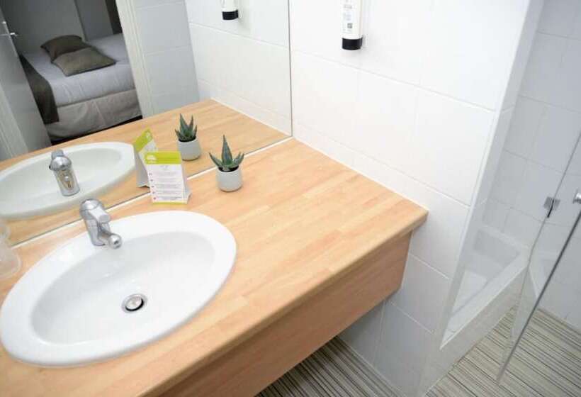 هتل Etc...hôtel   Strasbourg Hyper Centre