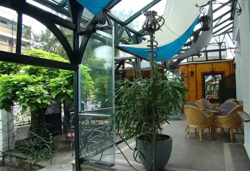 Janus Boutique Hotel & Spa